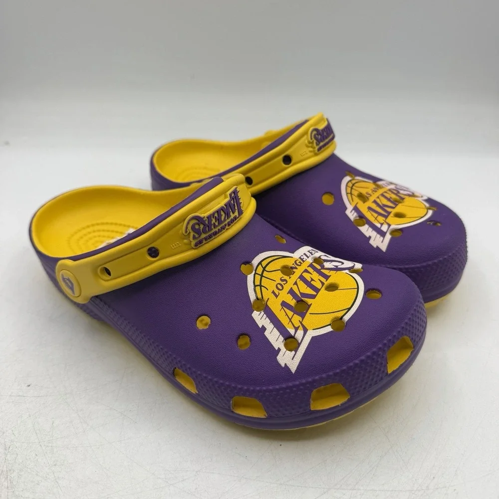 Crocs Los Angeles Lakers Classic Clogs Mens 5 Womens 7 Purple Slip On Shoes NBA